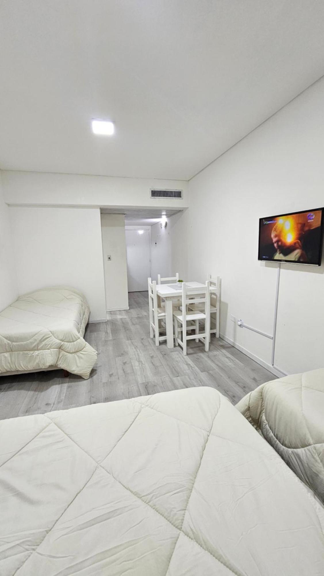 דירות בואנוס איירס Departamento En Microcentro A Pasos Del Obelisco מראה חיצוני תמונה